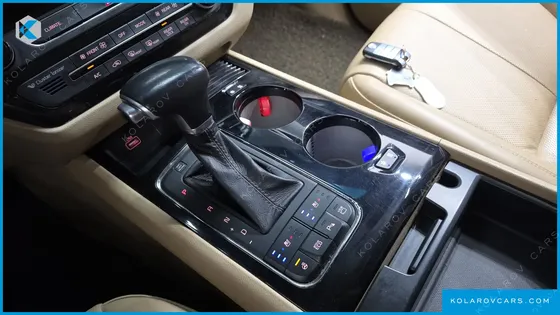 KIA CARNIVAL 9-SEATER HI-LIMOUSINE