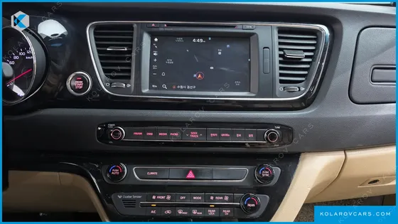 KIA CARNIVAL 9-SEATER HI-LIMOUSINE