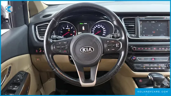 KIA CARNIVAL 9-SEATER HI-LIMOUSINE