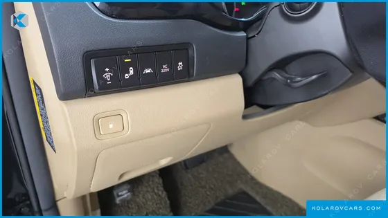 KIA CARNIVAL 9-SEATER HI-LIMOUSINE