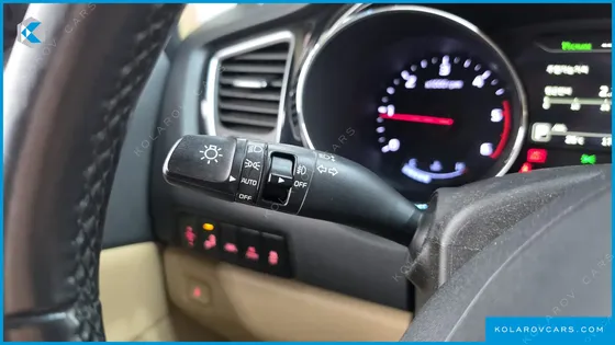 KIA CARNIVAL 9-SEATER HI-LIMOUSINE