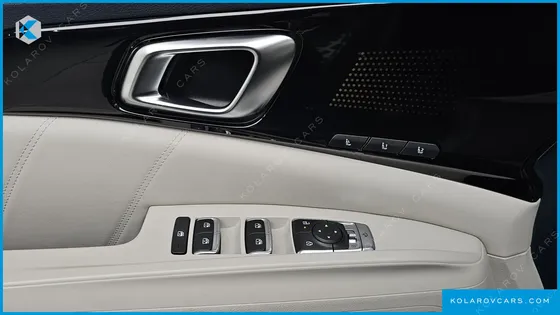 KIA CARNIVAL HEV 7SEATER GRAVITY