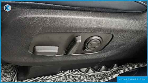 KIA CARNIVAL HEV 7SEATER GRAVITY