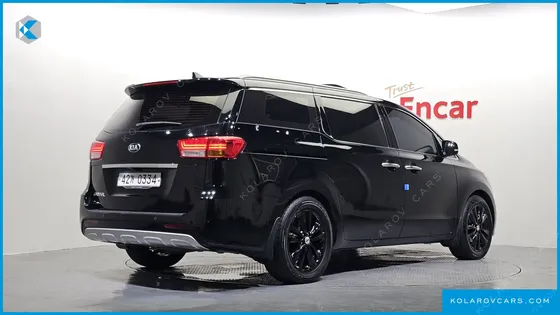 KIA CARNIVAL 9-SEATER NOBLESSE