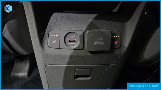 KIA CARNIVAL 9-SEATER NOBLESSE