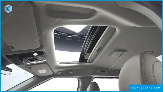 KIA CARNIVAL DIESEL 9-SEATER GRAVITY