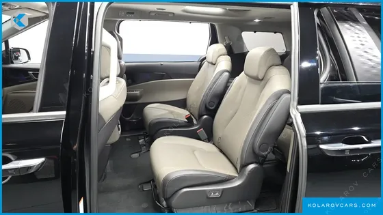 KIA CARNIVAL DIESEL 9-SEATER GRAVITY