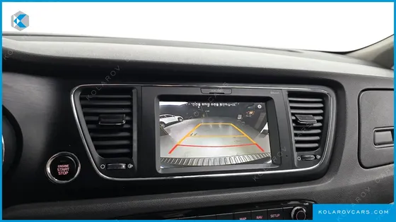 KIA CARNIVAL 11-SEATER LUXURY