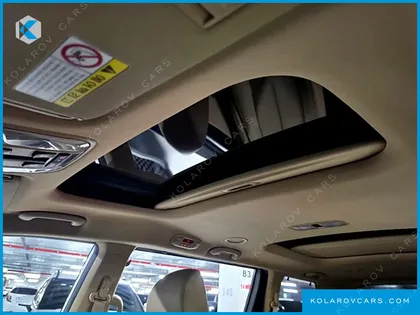 KIA CARNIVAL 9-SEATER NOBLESSE