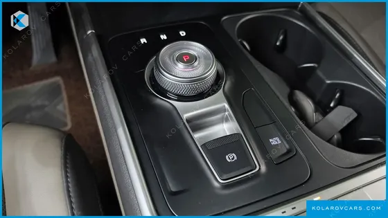 KIA CARNIVAL HEV 9 SEATER PRESTIGE