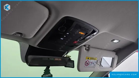 KIA CARNIVAL HEV 9 SEATER PRESTIGE