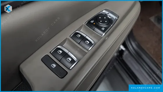 KIA CARNIVAL HEV 9 SEATER PRESTIGE