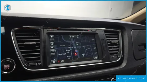 KIA CARNIVAL 9-SEATER HI-LIMOUSINE