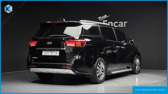 KIA CARNIVAL 9-SEATER NOBLESSE