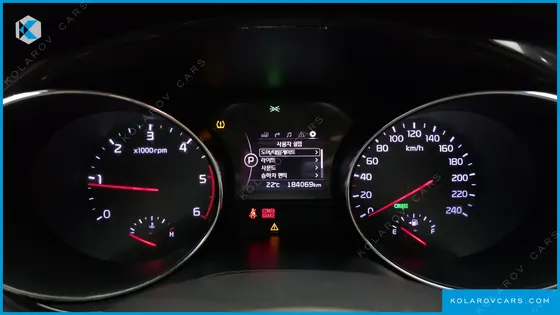 KIA CARNIVAL 9-SEATER NOBLESSE