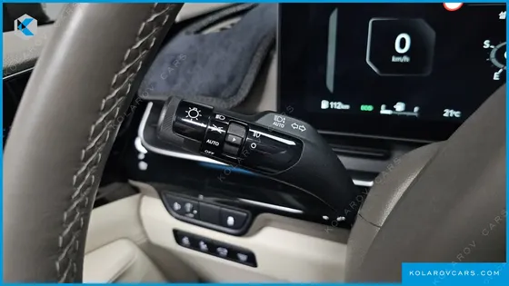 KIA CARNIVAL GASOLINE 9-SEATER GRAVITY