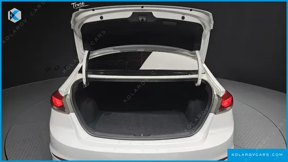 HYUNDAI ELANTRA (AVANTE) 1.6 GDI SMART