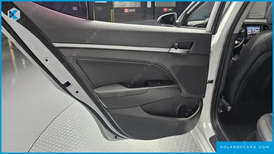 HYUNDAI ELANTRA (AVANTE) 1.6 GDI SMART