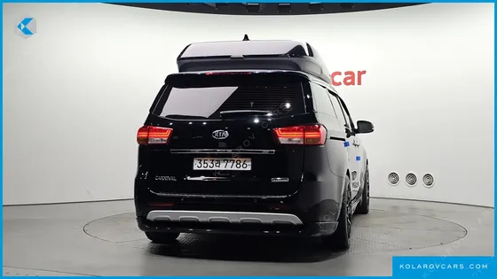 KIA CARNIVAL 9-SEATER HI-LIMOUSINE