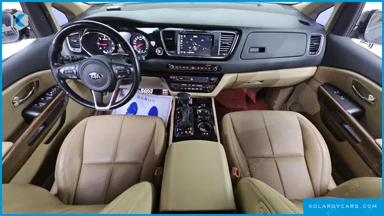 KIA CARNIVAL 9-SEATER HI-LIMOUSINE
