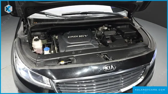 KIA CARNIVAL 9-SEATER PRESTIGE
