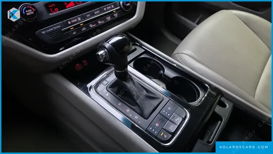 KIA CARNIVAL 9-SEATER PRESTIGE