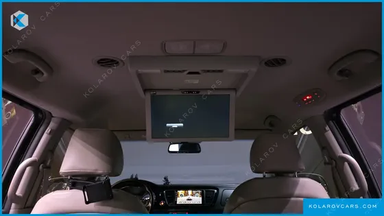 KIA CARNIVAL 9-SEATER PRESTIGE