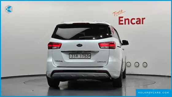 KIA CARNIVAL 7-SEATER LIMOUSINE