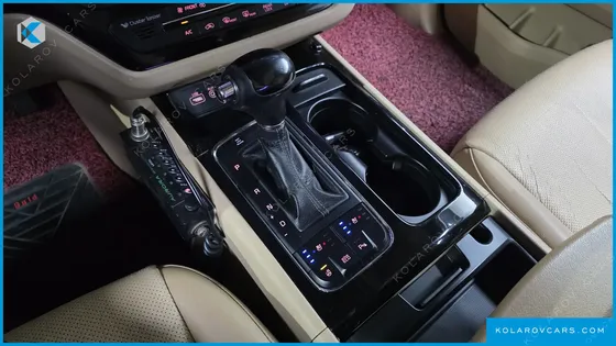 KIA CARNIVAL 9-SEATER PRESTIGE