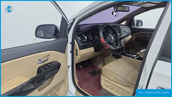 KIA CARNIVAL 9-SEATER PRESTIGE
