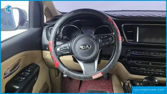 KIA CARNIVAL 9-SEATER PRESTIGE