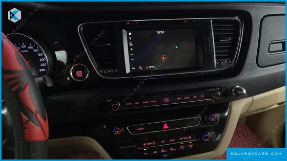KIA CARNIVAL 9-SEATER PRESTIGE