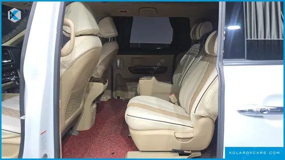 KIA CARNIVAL GASOLINE 9-SEATER HI-LIMOUSINE