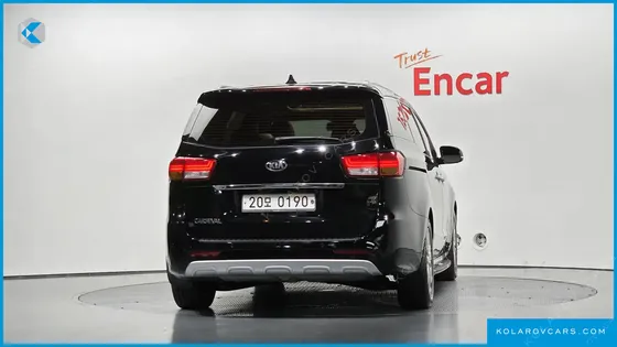 KIA CARNIVAL 9-SEATER NOBLESSE