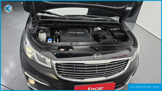 KIA CARNIVAL 9-SEATER NOBLESSE