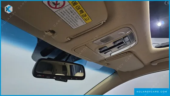 KIA CARNIVAL 9-SEATER NOBLESSE