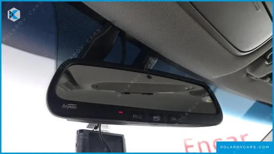 KIA CARNIVAL 9-SEATER PRESTIGE