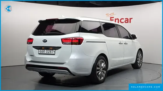 KIA CARNIVAL 9-SEATER PRESTIGE