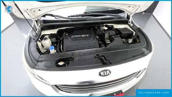 KIA CARNIVAL 9-SEATER NOBLESSE