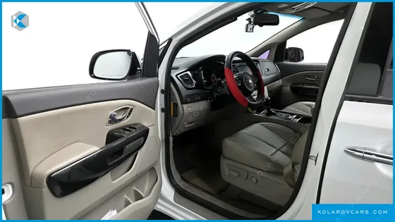 KIA CARNIVAL 9-SEATER NOBLESSE
