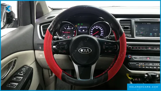 KIA CARNIVAL 9-SEATER NOBLESSE