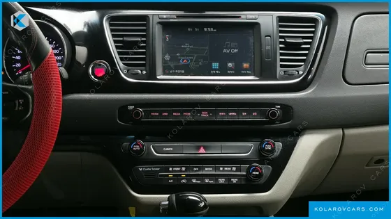 KIA CARNIVAL 9-SEATER NOBLESSE