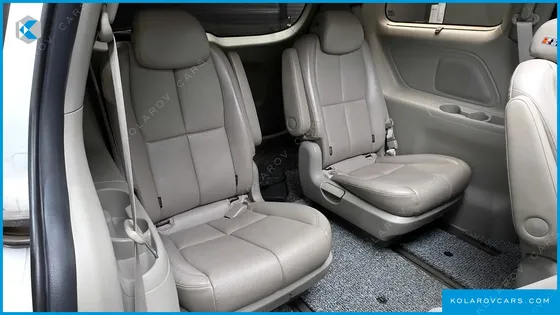 KIA CARNIVAL 9-SEATER NOBLESSE SPECIAL