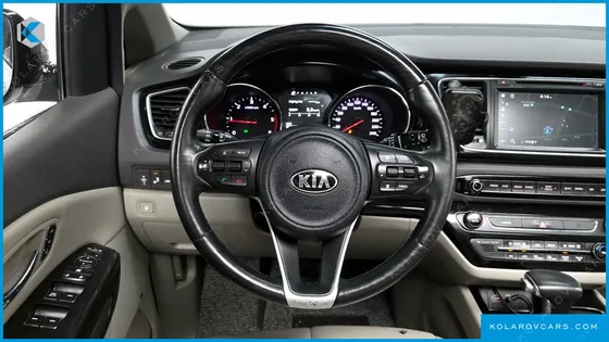 KIA CARNIVAL 9-SEATER NOBLESSE SPECIAL