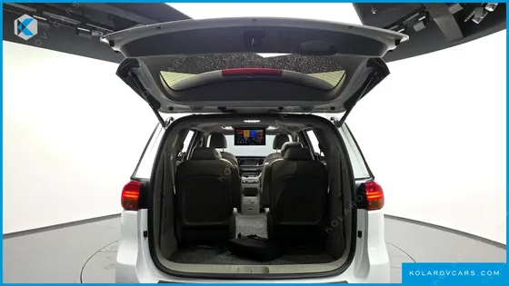 KIA CARNIVAL 9-SEATER NOBLESSE SPECIAL