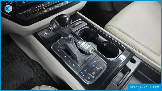 KIA CARNIVAL 9-SEATER PRESTIGE
