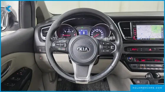 KIA CARNIVAL 9-SEATER PRESTIGE