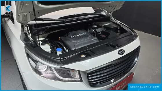 KIA CARNIVAL 9-SEATER NOBLESSE