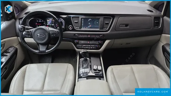 KIA CARNIVAL 9-SEATER NOBLESSE