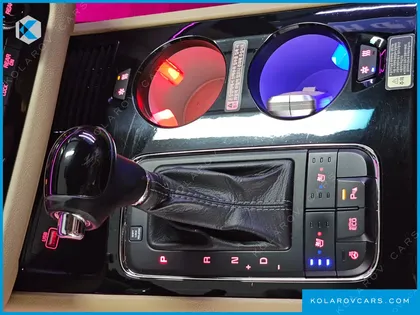 KIA CARNIVAL 9-SEATER HI-LIMOUSINE